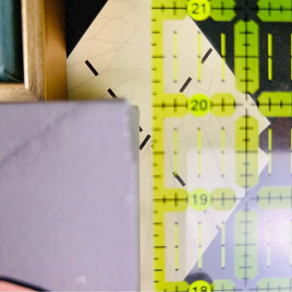 Large Portrait Art Set – Two Elegant Women Headwraps Gold Accents - 20” & 18” - Picture 8 of 14